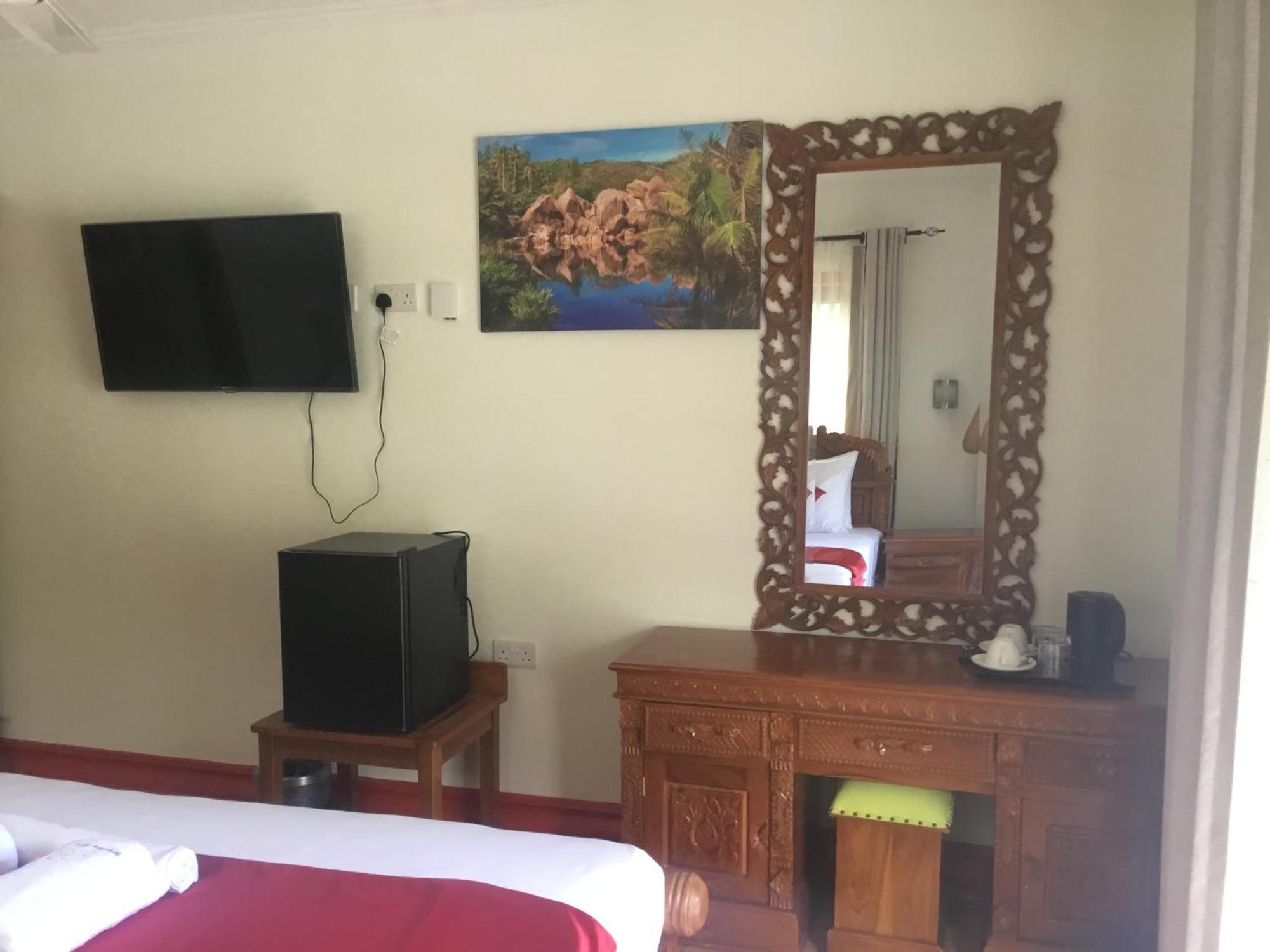 Benjamine'S Guesthouse La Digue  Extérieur photo