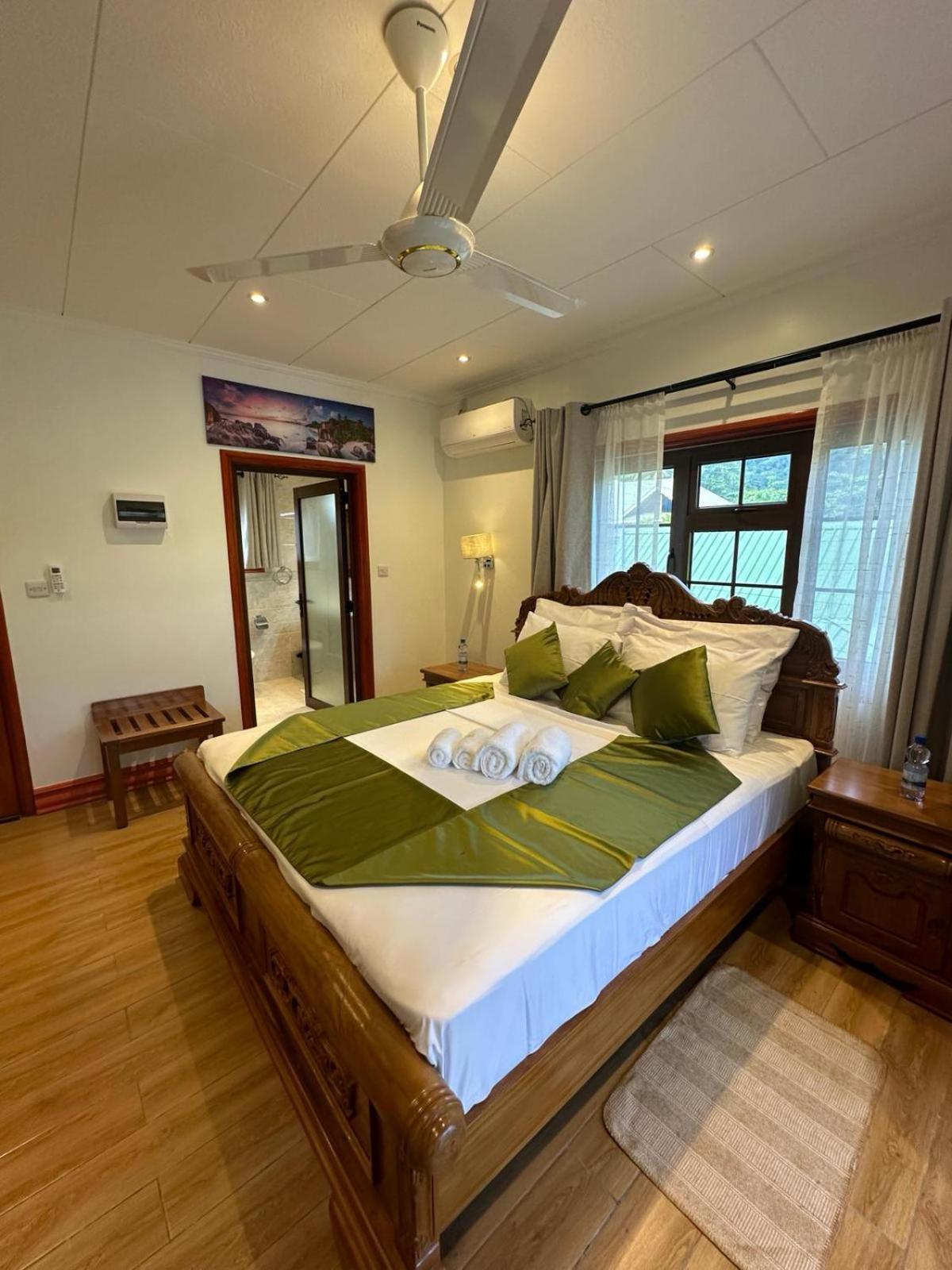 Benjamine'S Guesthouse La Digue  Extérieur photo
